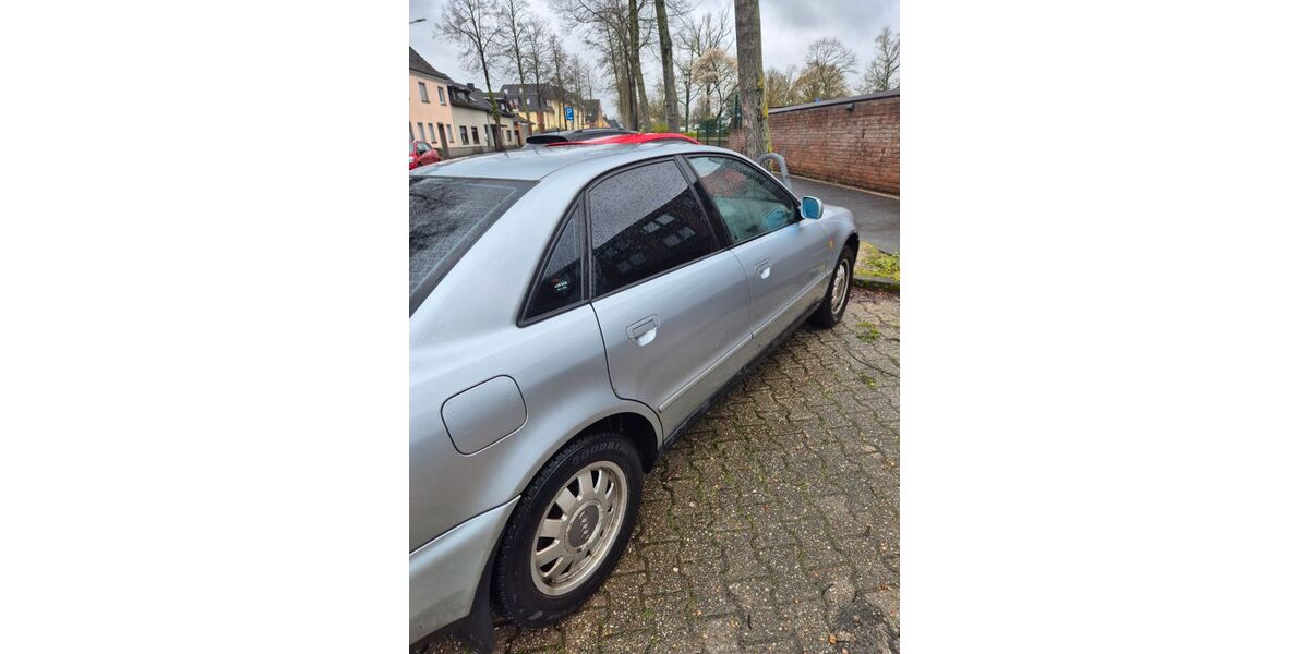Audi A4 248.000 km 1.100 &euro; Köln 50171