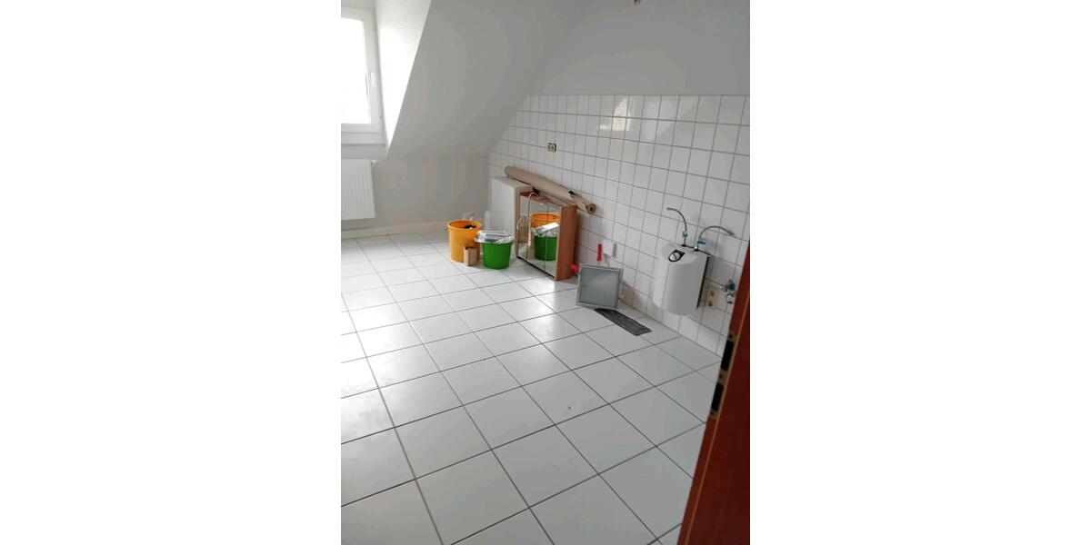 Dachgeschoßwohnung Köln Mülheim - 3 Zimmer, 75 m&sup2;, 750&euro; | Angebot:25943432