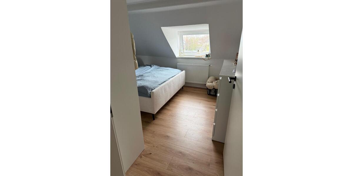Dachgeschoßwohnung Frechen - 2 Zimmer, 56 m&sup2;, 950&euro; | Angebot:25541289