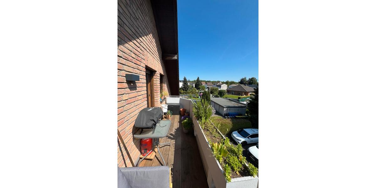 Dachgeschoßwohnung Düren Mariaweiler-Hoven - 3 Zimmer, 71 m&sup2;, 220.000&euro; | Angebot:26775343