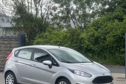 Ford Fiesta 195.000 km 3.699 &euro; Jülich 52428
