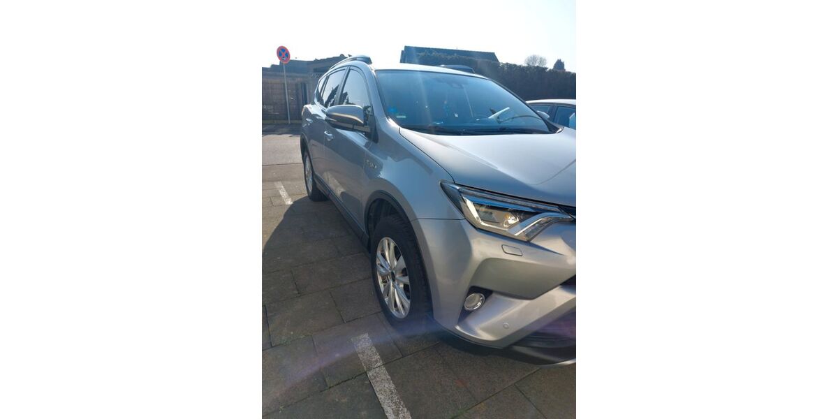 Toyota RAV 4 105.000 km 21.600 &euro; Köln 50859