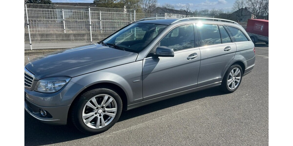 Mercedes-Benz C 230 166.000 km 8.200 &euro; Köln 50667