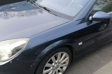 Opel Vectra 220.000 km 2.790 &euro; Düren 52353