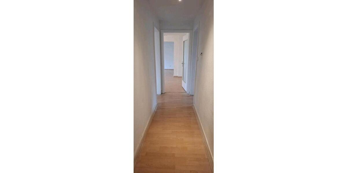 Dachgeschoßwohnung Köln Kalk - 3 Zimmer, 78 m&sup2;, 1.600&euro; | Angebot:25658349