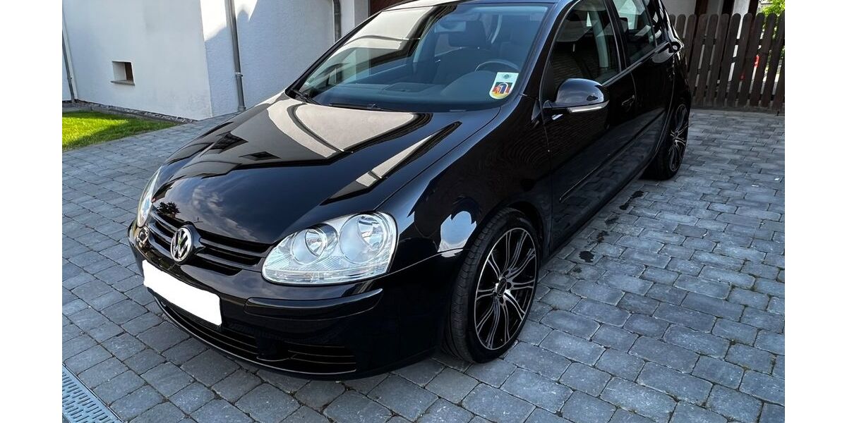 VW Golf 162.000 km 5.199 &euro; Euskirchen 53881