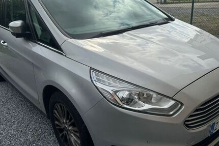Ford Galaxy 144.200 km 11.600 &euro; Wesseling - Köln 50389