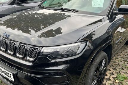 Jeep Compass 10.101 km 29.980 &euro; Köln 51149