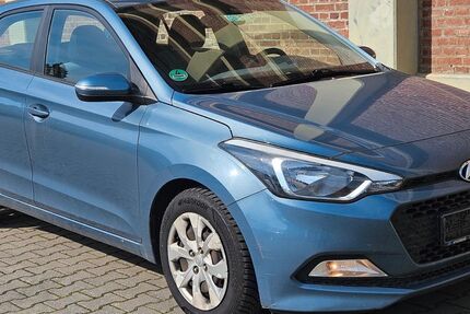 Hyundai i20 351.000 km 3.499 &euro; düren 52349