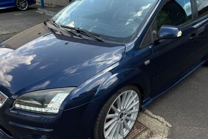 Ford Focus 179.000 km 2.290 &euro; Köln 50739