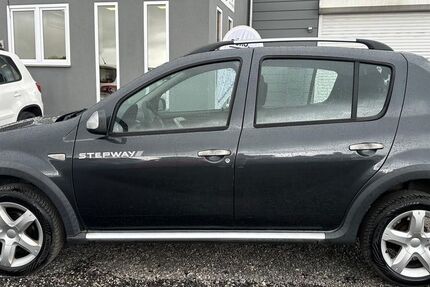 Dacia Sandero 100.000 km 3.890 &euro; Euskirchen 53881