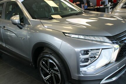Mitsubishi Eclipse Cross Plug-in Hybrid 4WD Plus 85.459 km 18.480 &euro; Euskirchen 53881