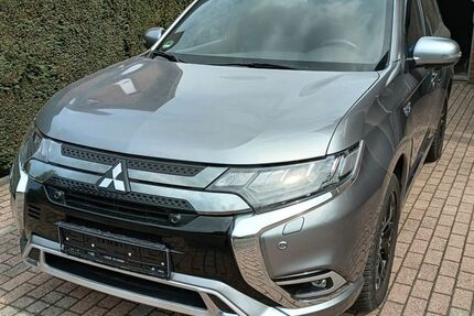 Mitsubishi Outlander 64.000 km 18.681 &euro; Niederzier 52382