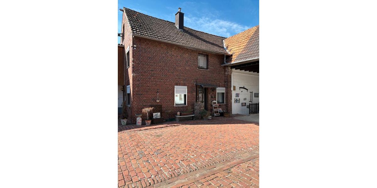 Bauernhaus, Landhaus Titz - 5 Zimmer, 200 m&sup2;, 1.200&euro; | Angebot:24786243