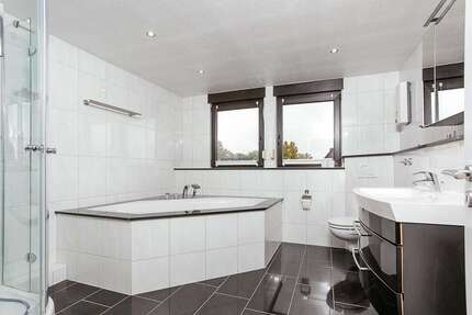 Wohnung Bergheim - 4 Zimmer, 130 m&sup2;, 289.000&euro; | Angebot:25917134