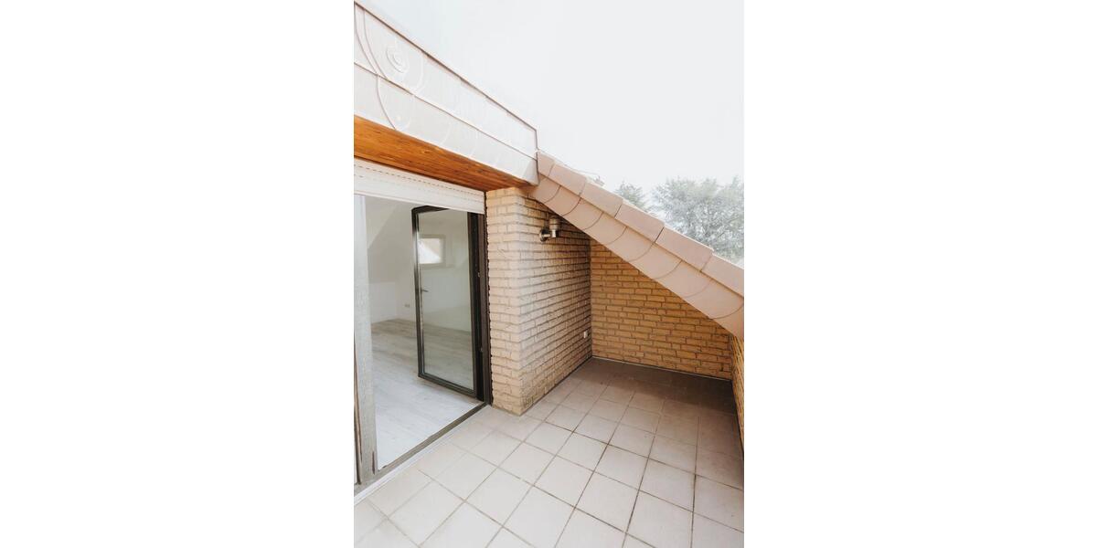 Dachgeschoßwohnung Pulheim - 2 Zimmer, 80 m&sup2;, 1.100&euro; | Angebot:25858771