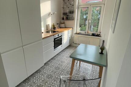 Wohnung Köln Ehrenfeld - 2 Zimmer, 60 m&sup2;, 1.000&euro; | Angebot:25877171