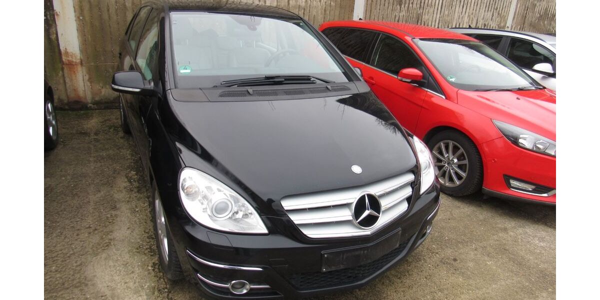 Mercedes-Benz B 200 309.000 km 2.900 &euro; Leverkusen 51371