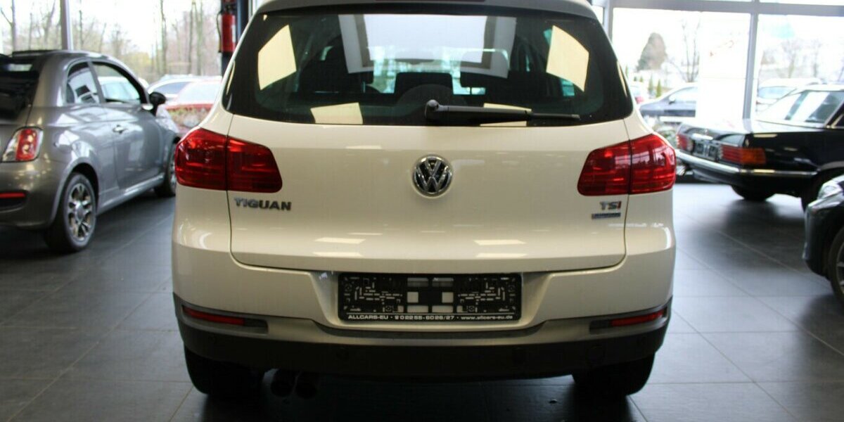 VW Tiguan 1.4 TSI BMT Life Panorama 121.251 km 10.780 &euro; Euskirchen 53881