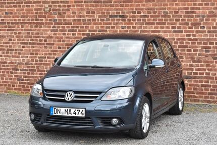 VW Golf 154.000 km 2.990 &euro; Düren 52351