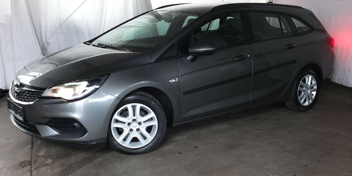Opel Astra SPORTS TOURER NAVI 1.HD BLUETOOTH ALLWETTERR 125.000 km 9.908 &euro; Köln 50858