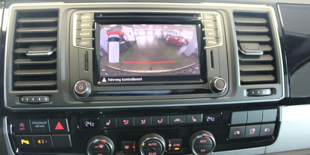 VW T6 Multivan 2.0 TDI DSG Highline - 7-Sitzer - 106.893 km 36.980 &euro; Euskirchen 53881