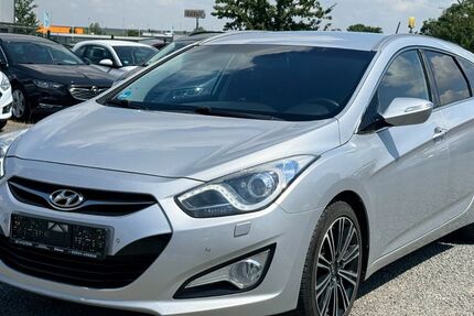 Hyundai i40 214.000 km 3.300 &euro; Düren 52351
