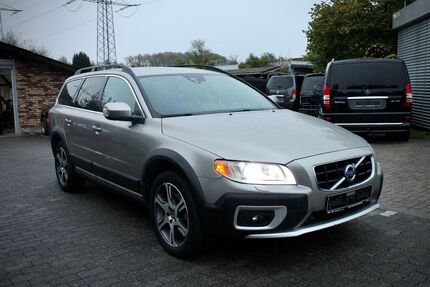 Volvo XC70 220.000 km 11.900 &euro; Köln 51145