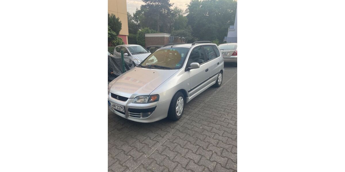 Mitsubishi Space Star 110.000 km 2.250 &euro; köln 50735