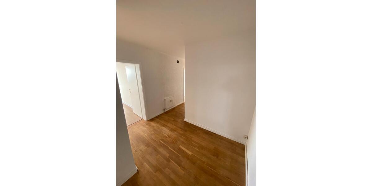 Etagenwohnung Köln Mülheim - 3 Zimmer, 92 m&sup2;, 1.350&euro; | Angebot:25925590