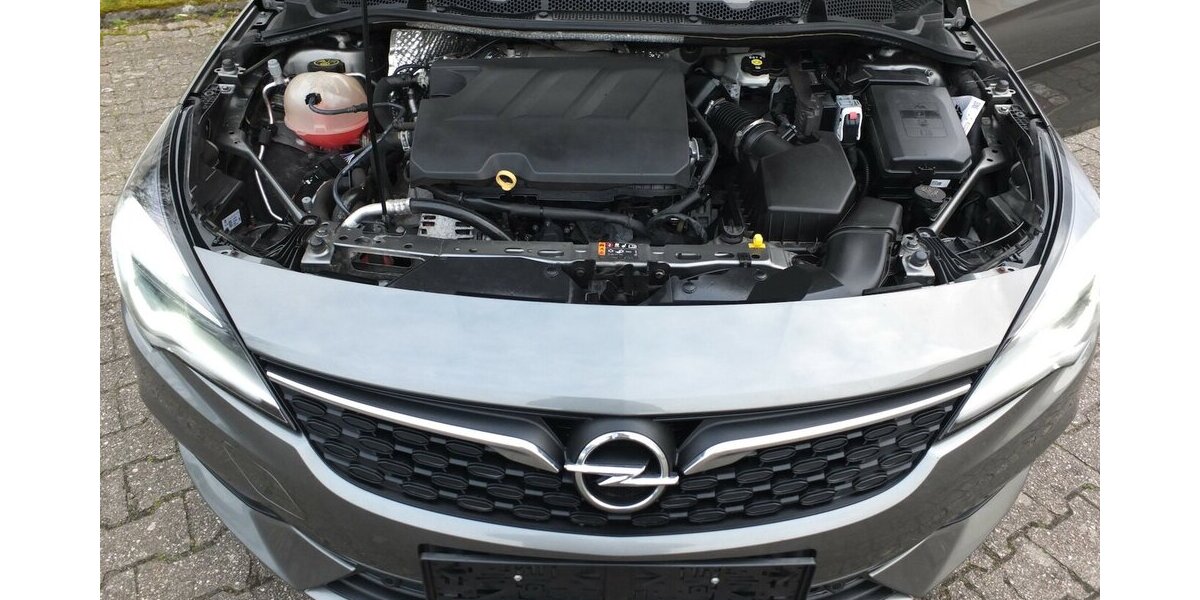 Opel Astra SPORTS TOURER NAVI 1.HD BLUETOOTH ALLWETTERR 125.000 km 9.908 &euro; Köln 50858