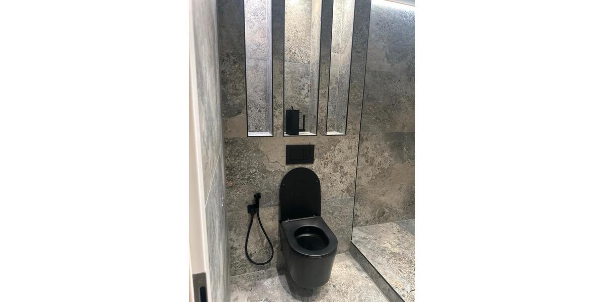 Dachgeschoßwohnung Bergheim - 5 Zimmer, 150 m&sup2;, 2.950&euro; | Angebot:25920058