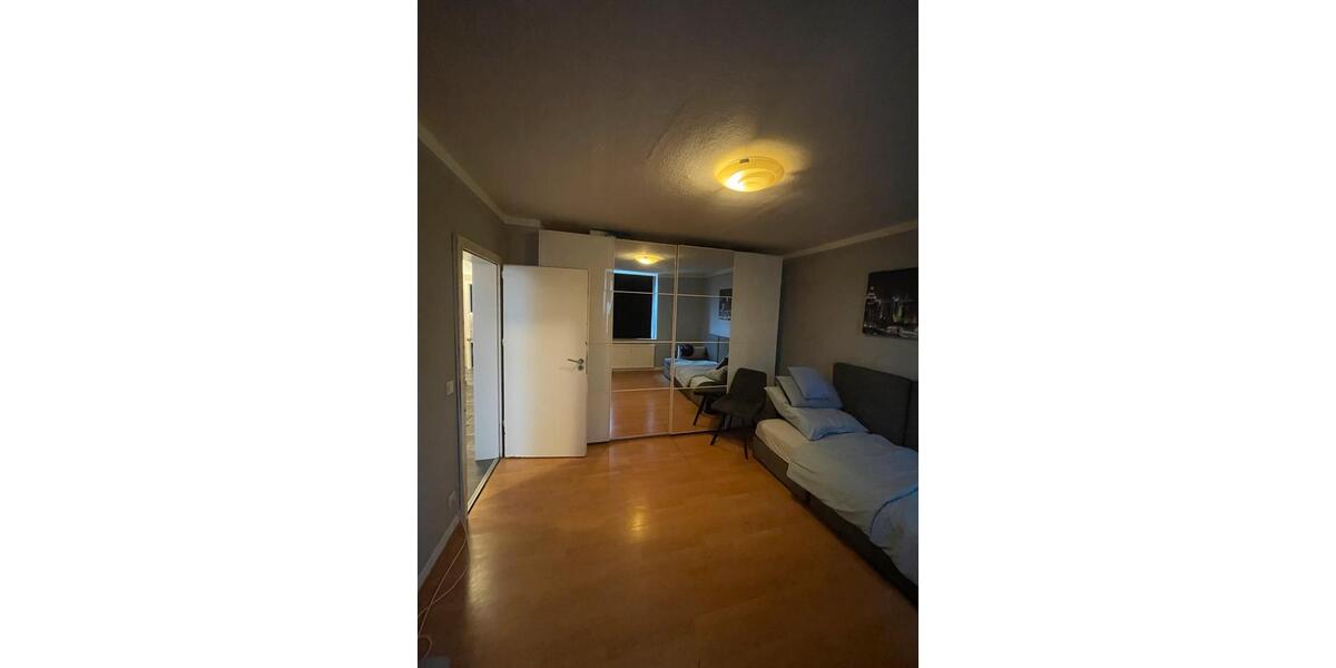 Etagenwohnung Köln Porz - 3 Zimmer, 79 m&sup2;, 240.000&euro; | Angebot:25642572