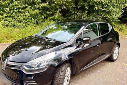 Renault Clio 90.700 km 9.249 &euro; Köln 50735