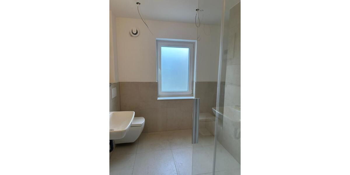 Etagenwohnung Bornheim - 3 Zimmer, 86 m&sup2;, 1.300&euro; | Angebot:25935350