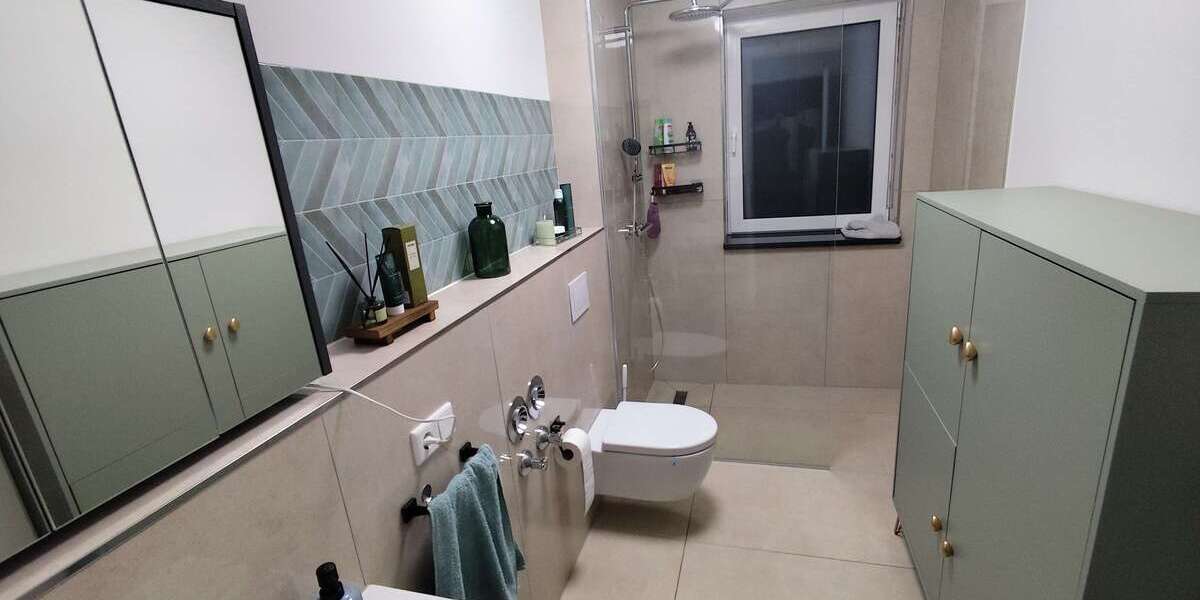 Etagenwohnung Köln Lind - 3 Zimmer, 84 m&sup2;, 1.092&euro; | Angebot:25792367