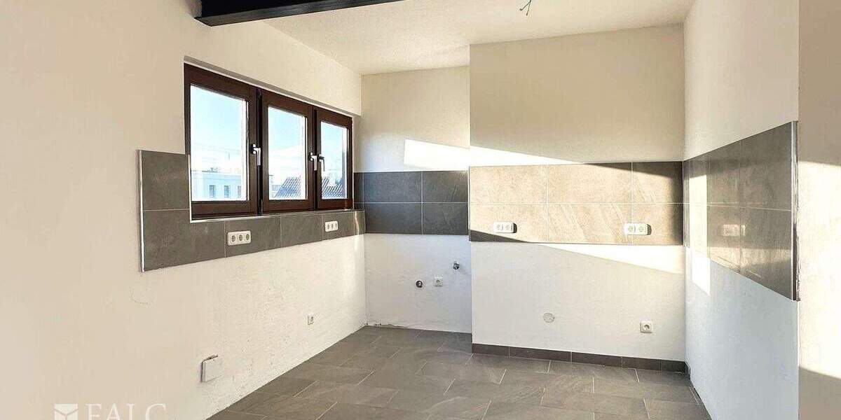Etagenwohnung Köln Lövenich - 4 Zimmer, 82 m&sup2;, 353.000&euro; | Angebot:25696524