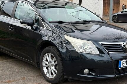 Toyota Avensis 180.000 km 6.999 &euro; Euskirchen 53881