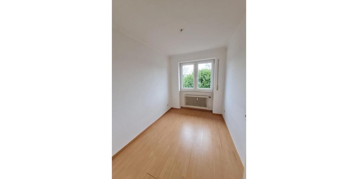 Etagenwohnung Zülpich - 4 Zimmer, 93 m&sup2;, 780&euro; | Angebot:25947637