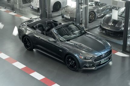 Ford Mustang 97.500 km 29.490 &euro; Köln 50829