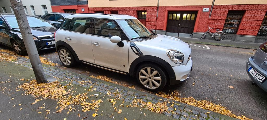 Mini Countryman S (Cooper) 90.000 km 12.000 &euro; Köln 50739