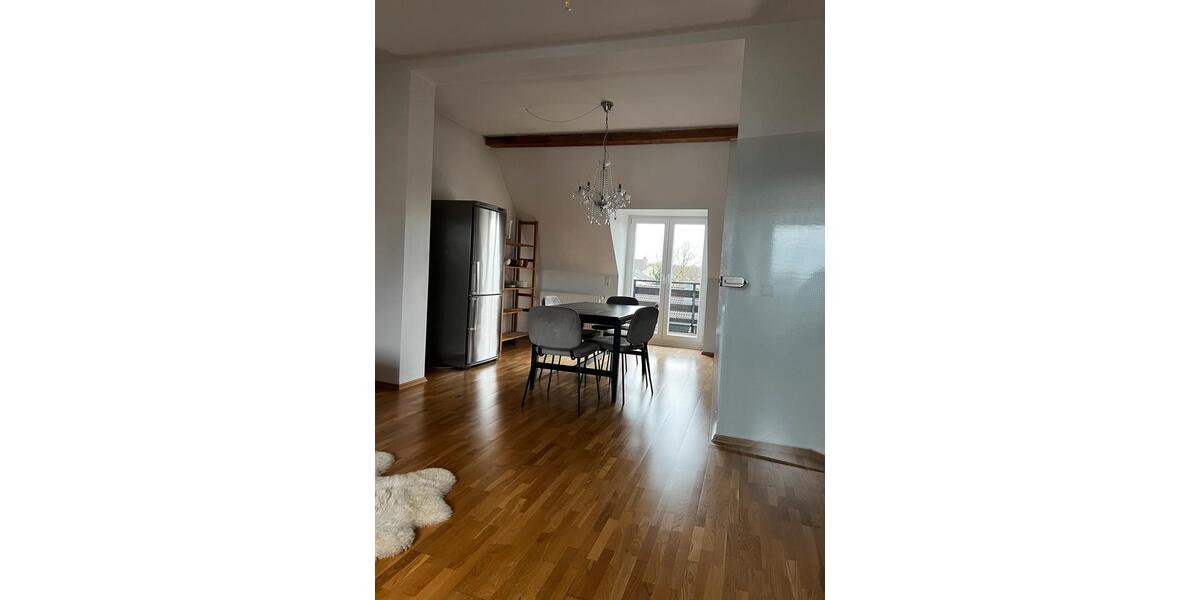 Dachgeschoßwohnung Köln Kalk - 3 Zimmer, 70 m&sup2;, 1.500&euro; | Angebot:25933026
