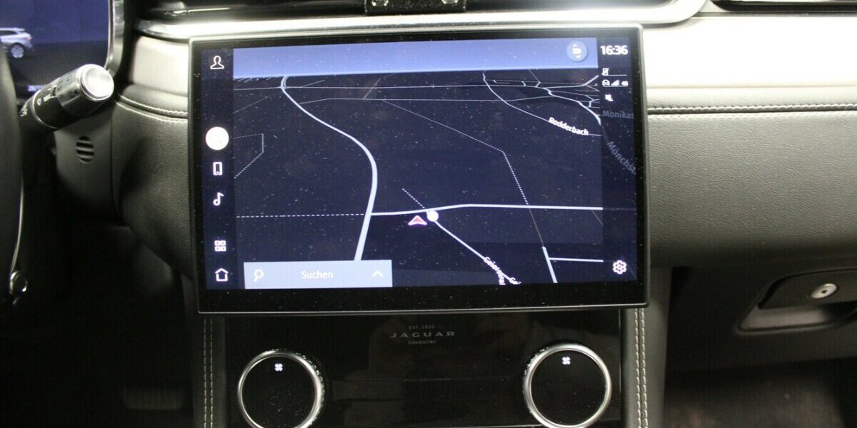 Jaguar F-Pace D300 Mild-Hybrid R-Dynamic SE AWD 95.844 km 32.980 &euro; Euskirchen 53881