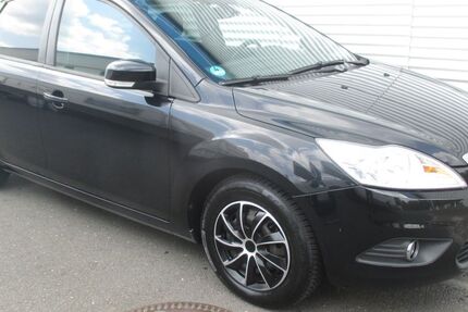 Ford Focus 201.279 km 2.988 &euro; Köln 50933