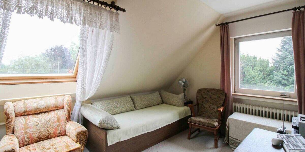 Einfamilienhaus Köln Esch/Auweiler - 7 Zimmer, 170 m&sup2;, 599.000&euro; | Angebot:25938956