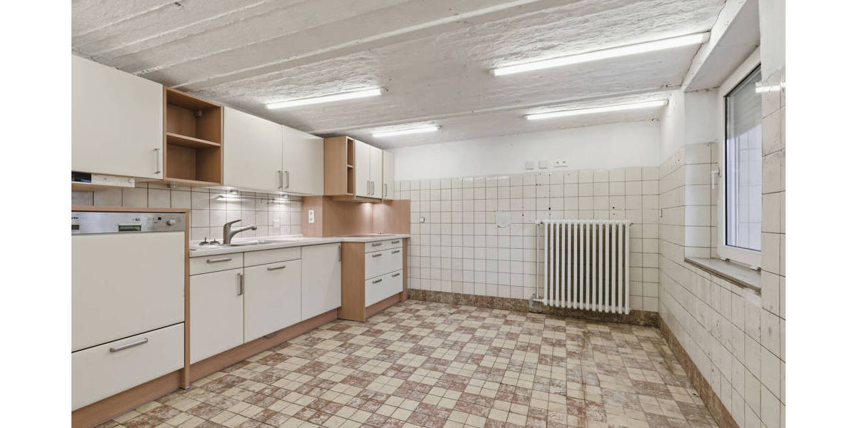 Mehrfamilienhaus, Wohnhaus Bornheim Waldorf - 8 Zimmer, 166 m&sup2;, 295.000&euro; | Angebot:26037146