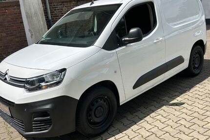 Citroen Berlingo 159.800 km 9.490 &euro; Köln 51069