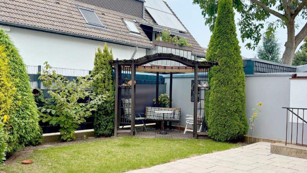 Einfamilienhaus Erftstadt Lechenich - 8 Zimmer, 226 m&sup2;, 535.000&euro; | Angebot:25703194