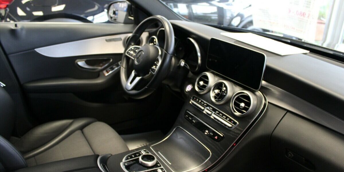 Mercedes-Benz C 300 d 9G-TRONIC Avantgarde 80.556 km 26.980 &euro; Euskirchen 53881