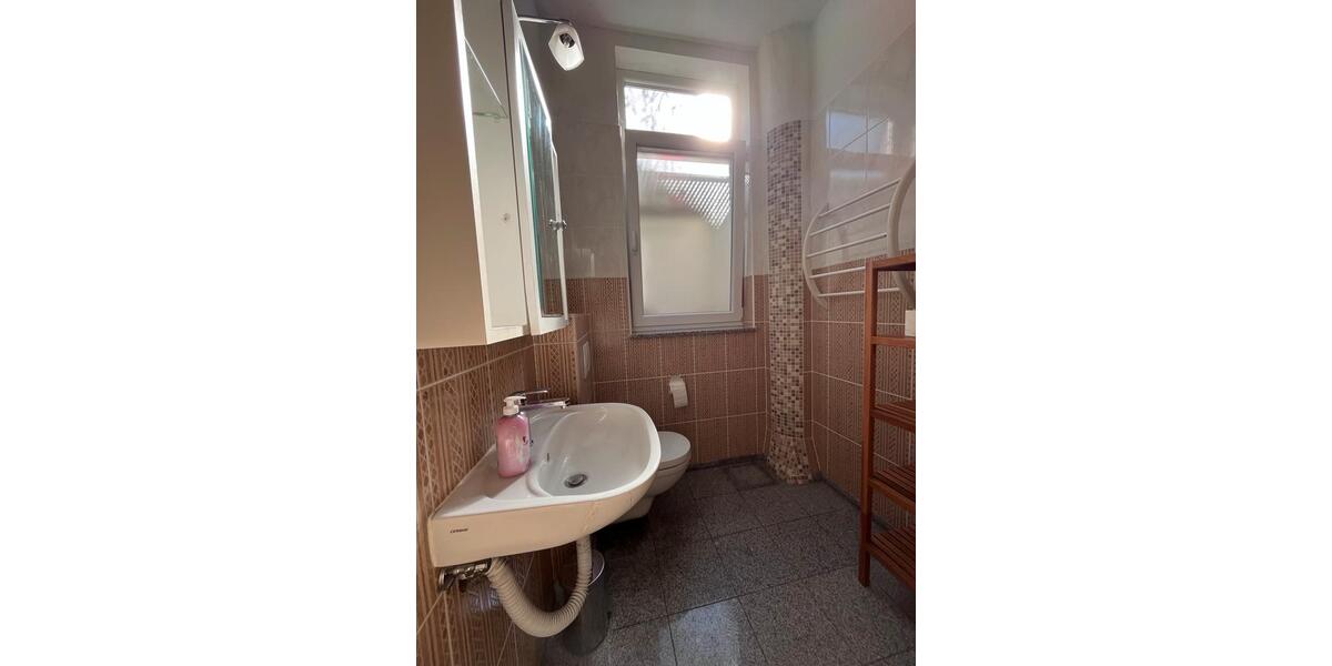 Etagenwohnung Alfter - 2 Zimmer, 80 m&sup2;, 800&euro; | Angebot:25756639